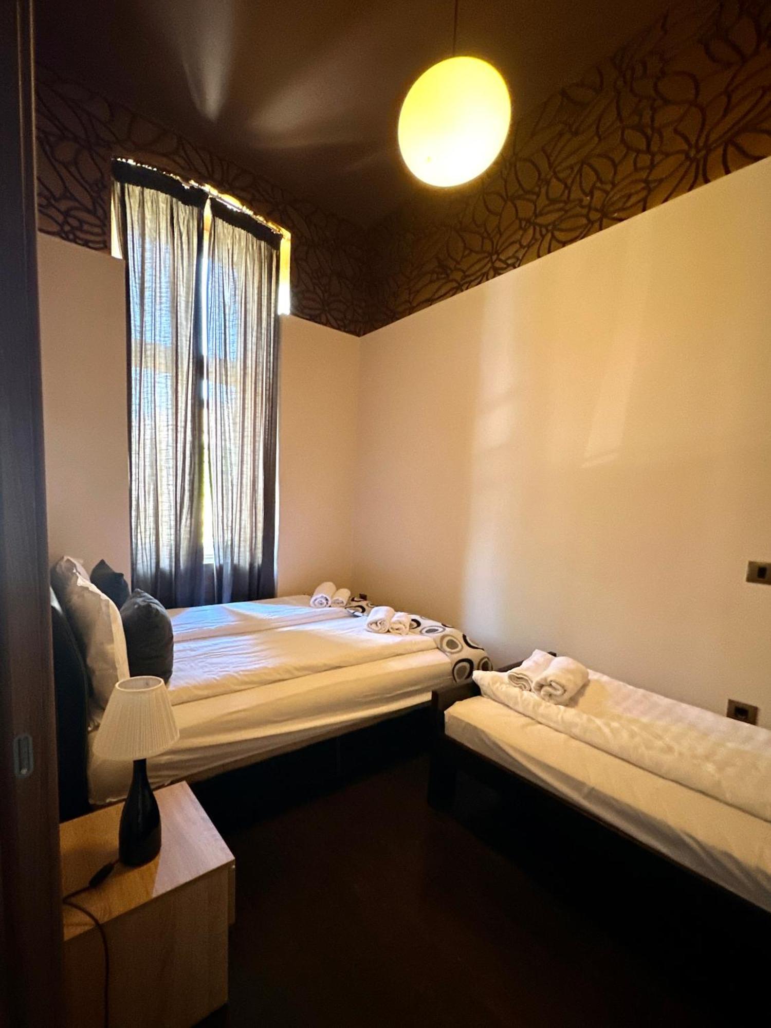 Agape Villa Apartments โนวีซาด ภายนอก รูปภาพ