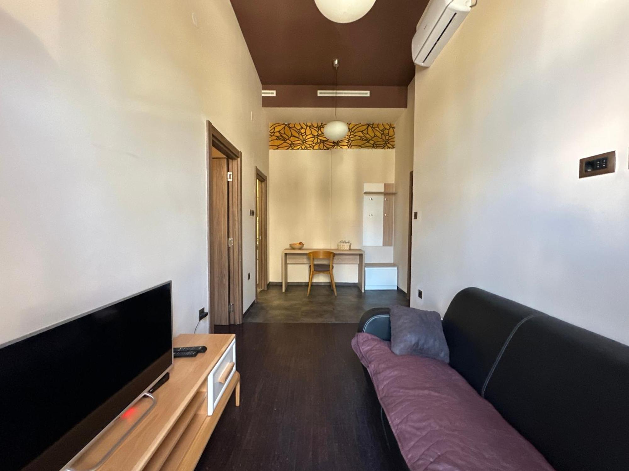 Agape Villa Apartments โนวีซาด ภายนอก รูปภาพ